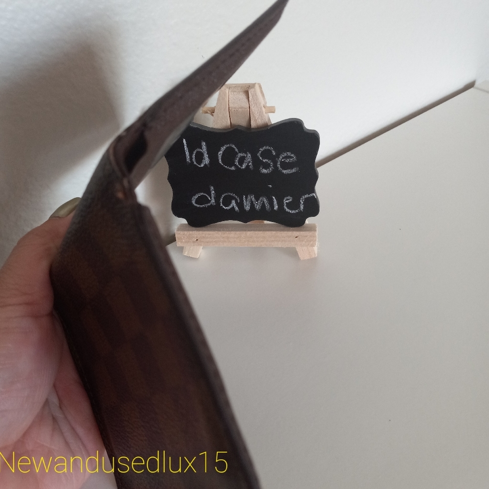 ID case - Picture 8 of 9